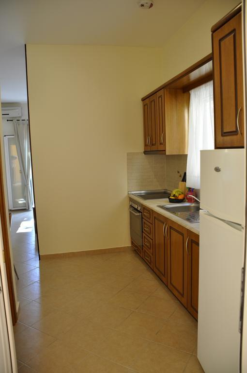 Stella'S Apartments Agios Gordios  Bagian luar foto
