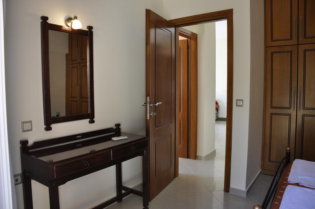 Stella'S Apartments Agios Gordios  Bagian luar foto