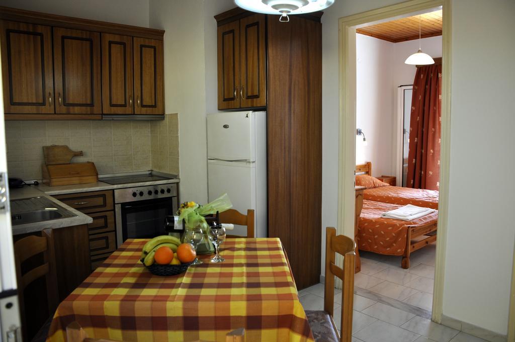 Stella'S Apartments Agios Gordios  Ruang foto